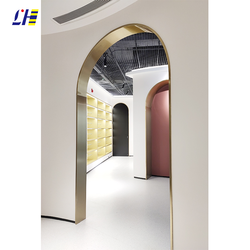 现代时髦装饰材料，不锈钢香槟金门框，人人都夸太有档次了