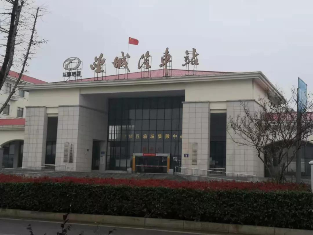 万达广场配套，8000块叠墅卖飞起！湘江边，4号线正地铁