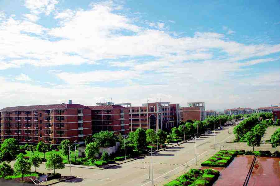 江西学费很高的两所大学,江西学费超贵的学校