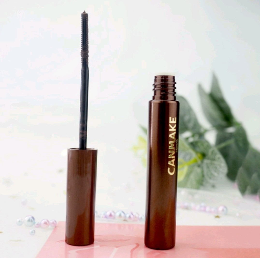 美妆好物分享自用的一款唇釉,化妆技巧分享时尚美妆推荐