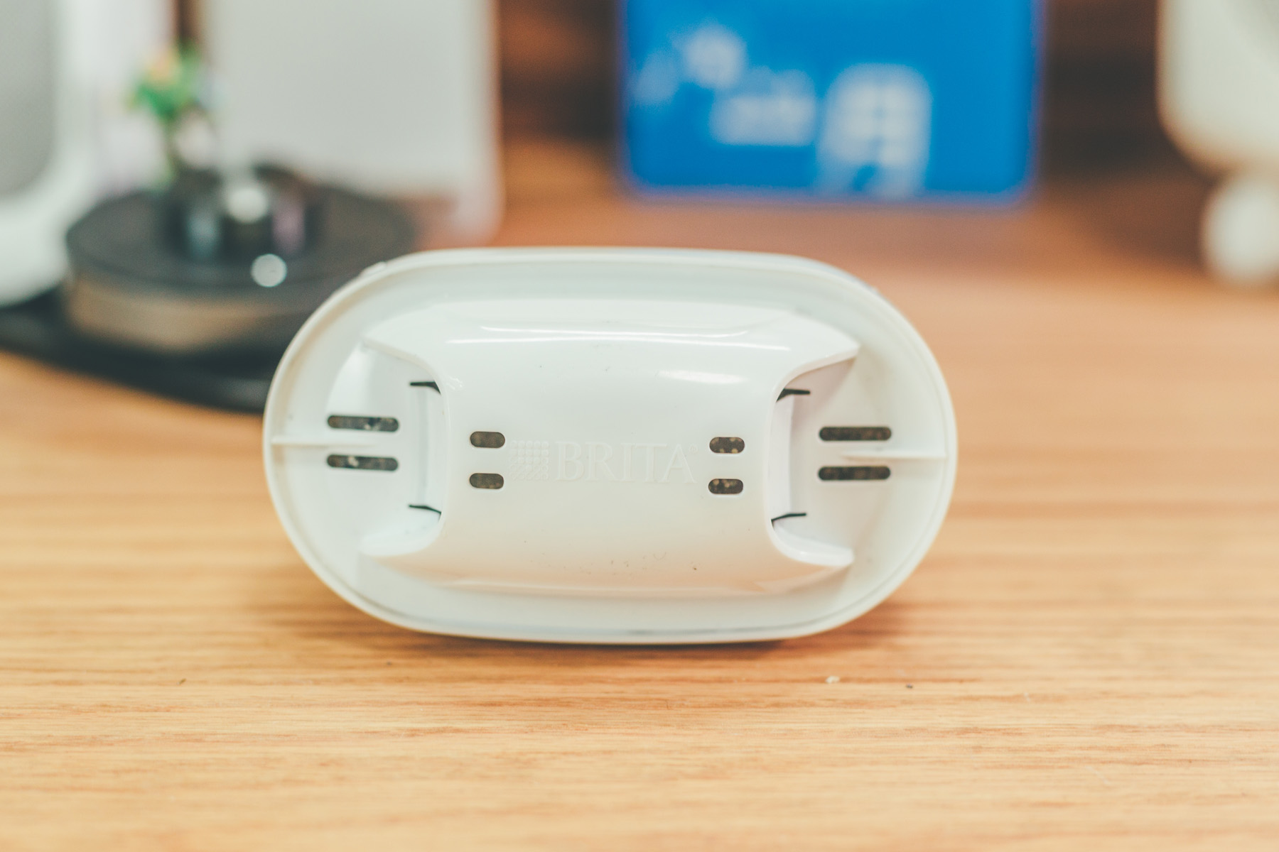 碧然德滤水壶一次最多能倒多少水,每天100升水净水器