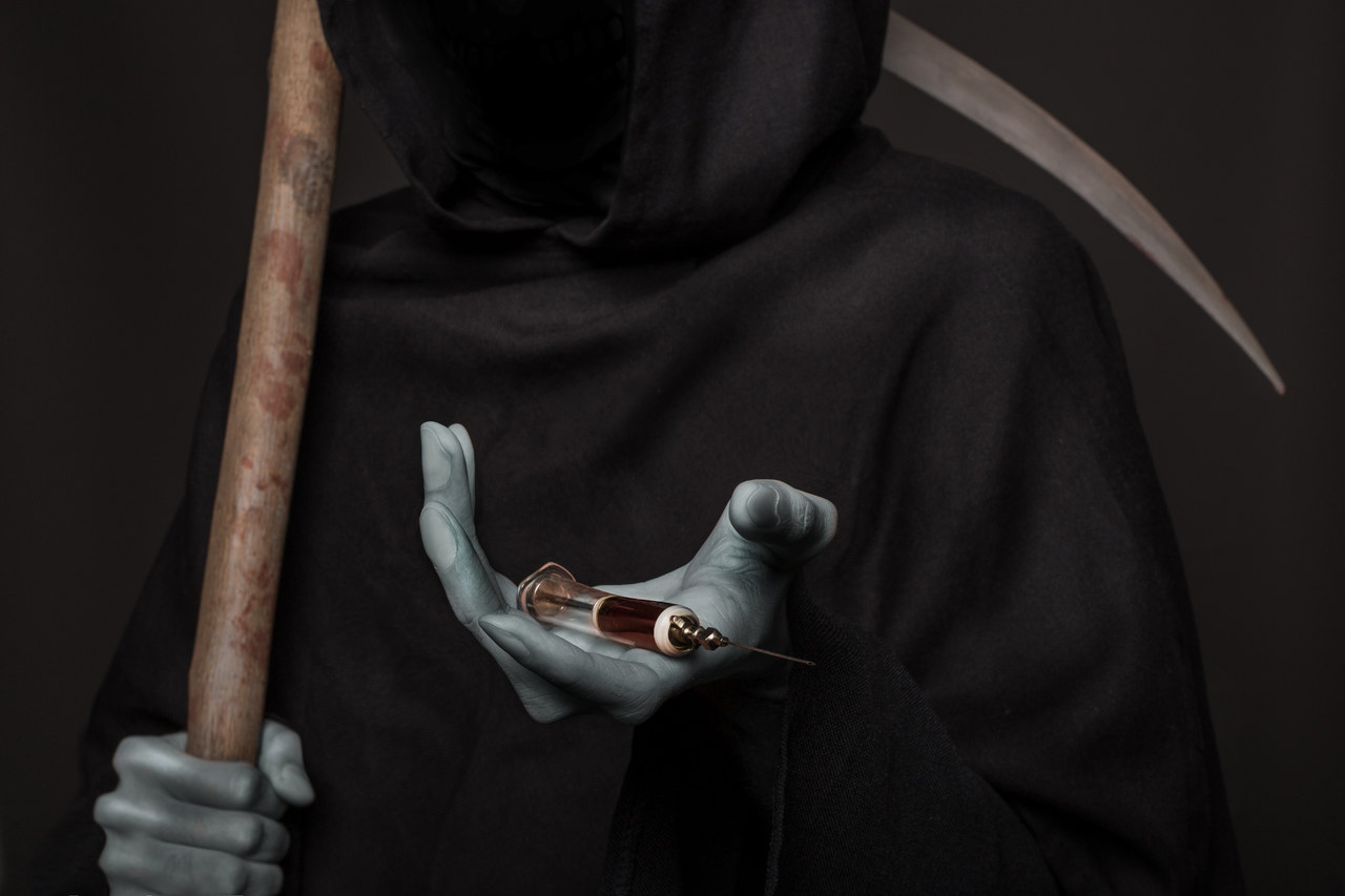 安乐死真的没痛苦吗？能让绝症患者有尊严地离开，为何中国不实行