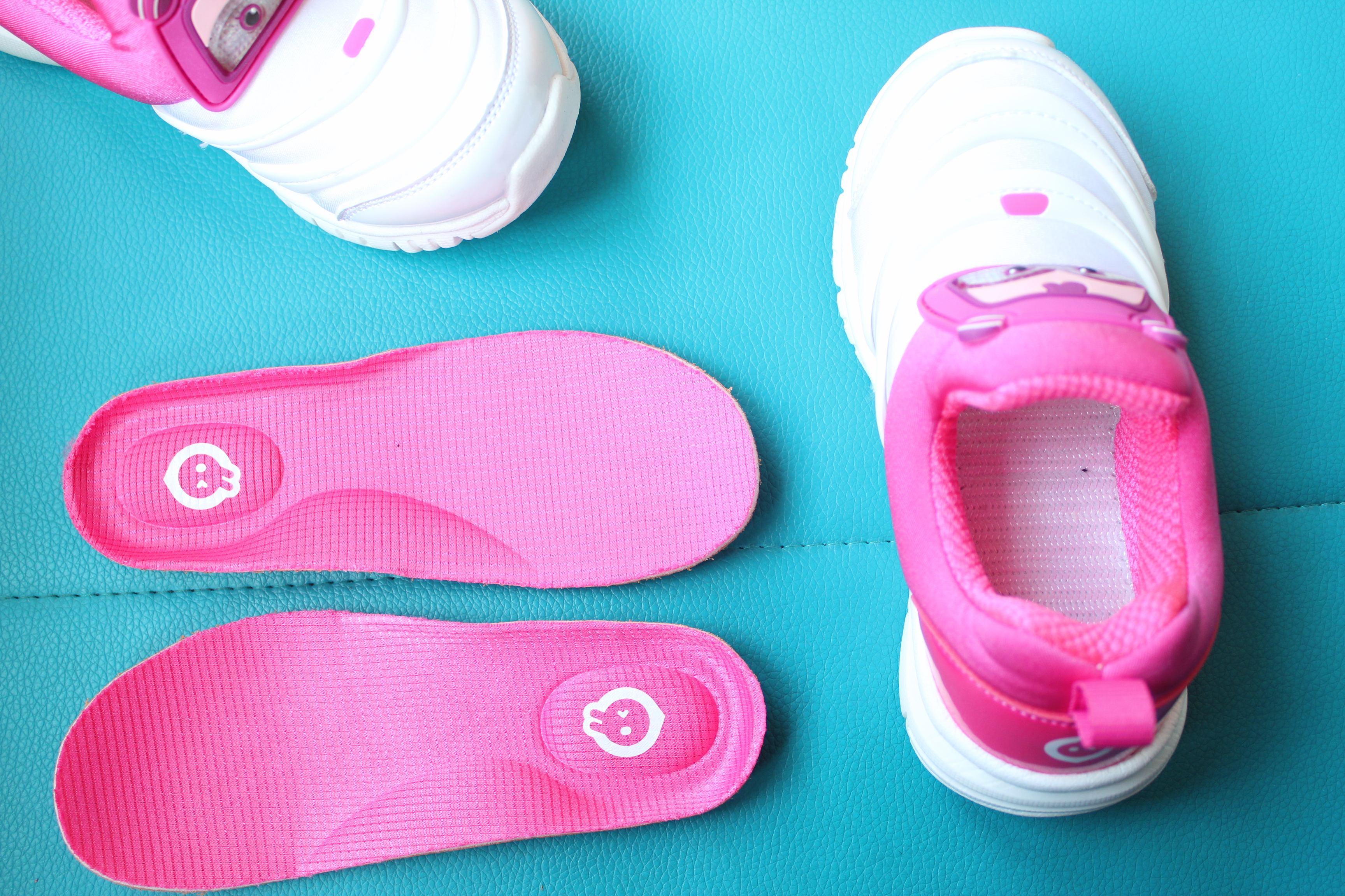 小寻智能轮滑鞋,小寻儿童智能溜冰鞋