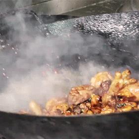 隐藏在巷子里的地锅鸡好吃,这家藏在巷子里的30年老字号