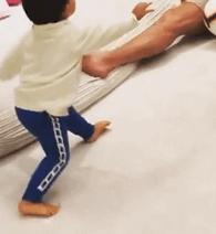 C罗教儿子任意球,马特奥进球后c罗庆祝动作