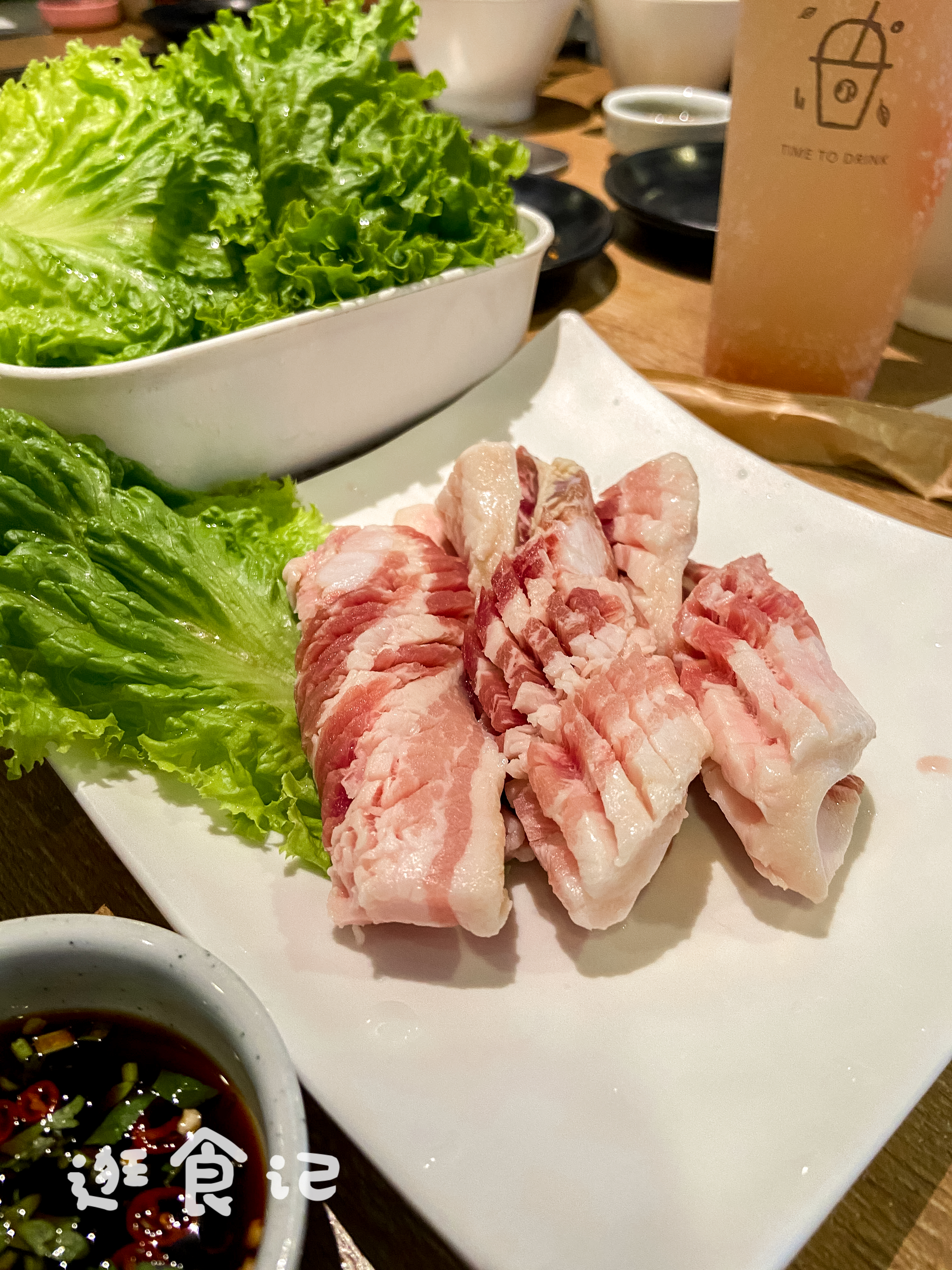 新石器烤肉特色,过气网红餐饮现状