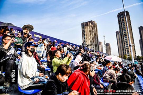 2019中国卡车公开赛热动江城重卡街道合法飙车