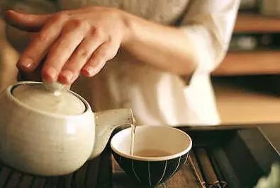 泡红茶正确步骤手法,好的红茶怎么泡才是正确的方法