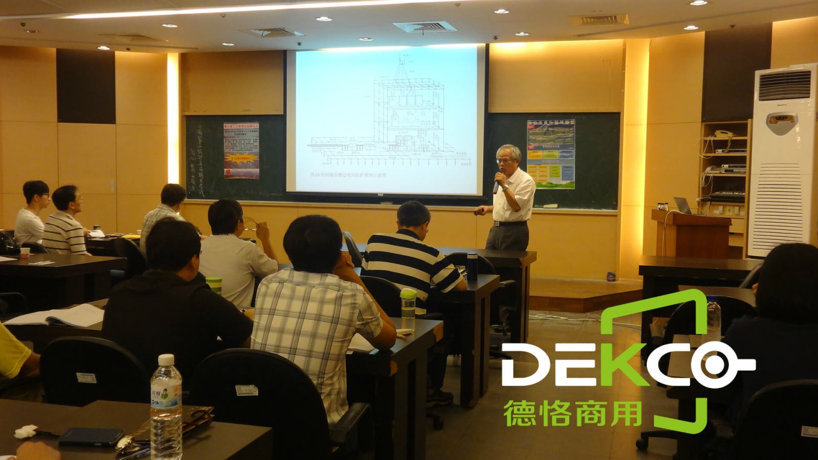 thinkpad笔记本投影仪接口,thinkpad无线投屏到电视