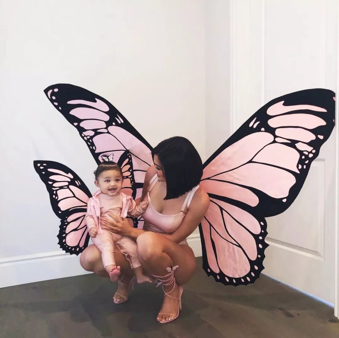 10月ins点赞Top10:Kylie霸榜再次袭来～，Selena发新单暗讽比伯