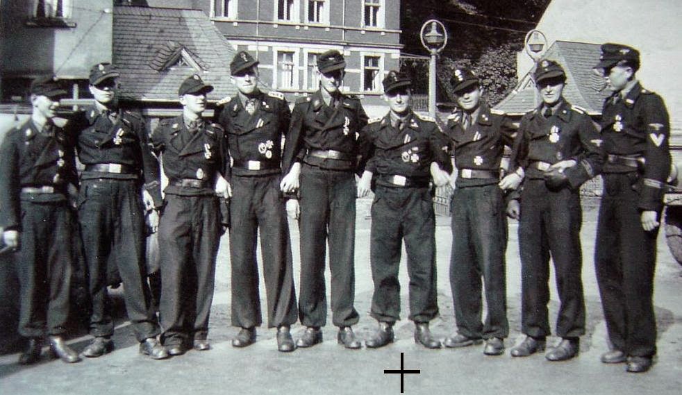 关于帝国师王牌恩斯特·巴克曼的一些碎片信息和故事