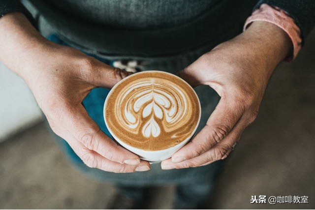 拿铁与馥芮白哪个咖啡浓度高,比较常见的几种咖啡馥芮白