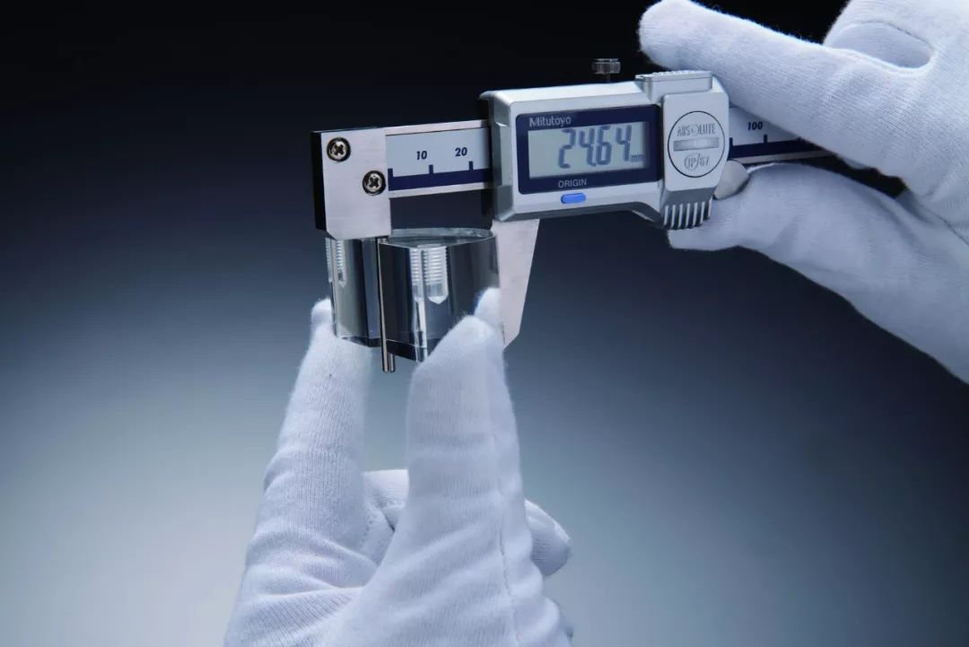 高精度游标卡尺怎么用,机械的游标卡尺带表