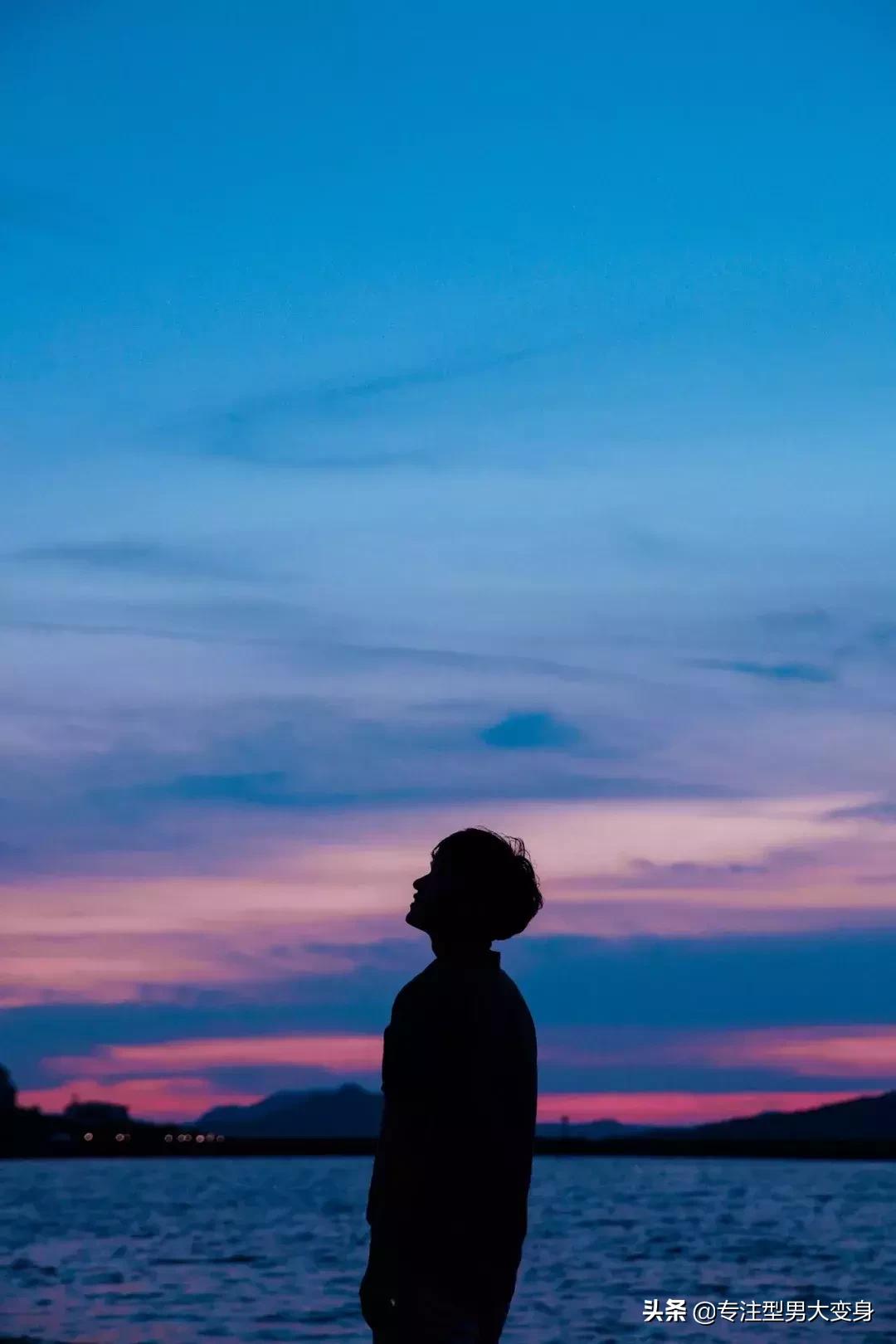 颜值不高男生怎么拍抖音素材,相貌不出众的男生怎么拍照