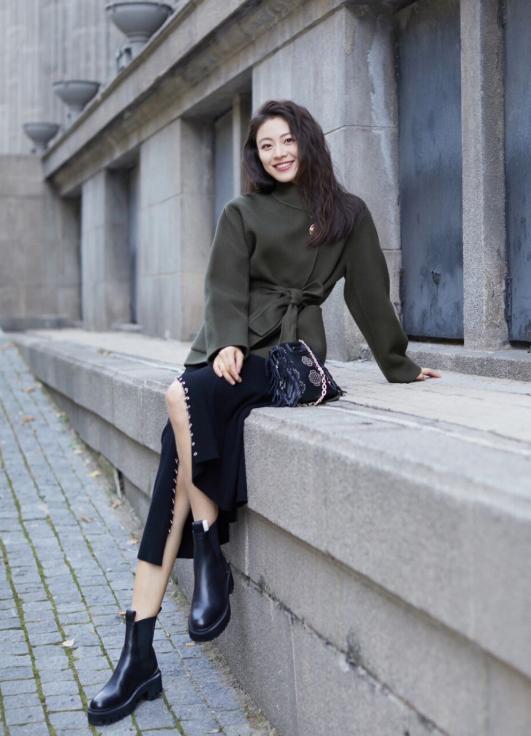 大冬天长筒靴该怎么穿才是最时尚,适合大粗腿的烟筒靴
