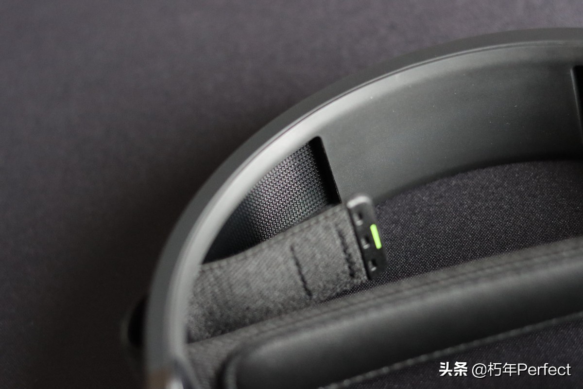 海盗船hs70无线耳机评测,海盗船hs80耳机开箱