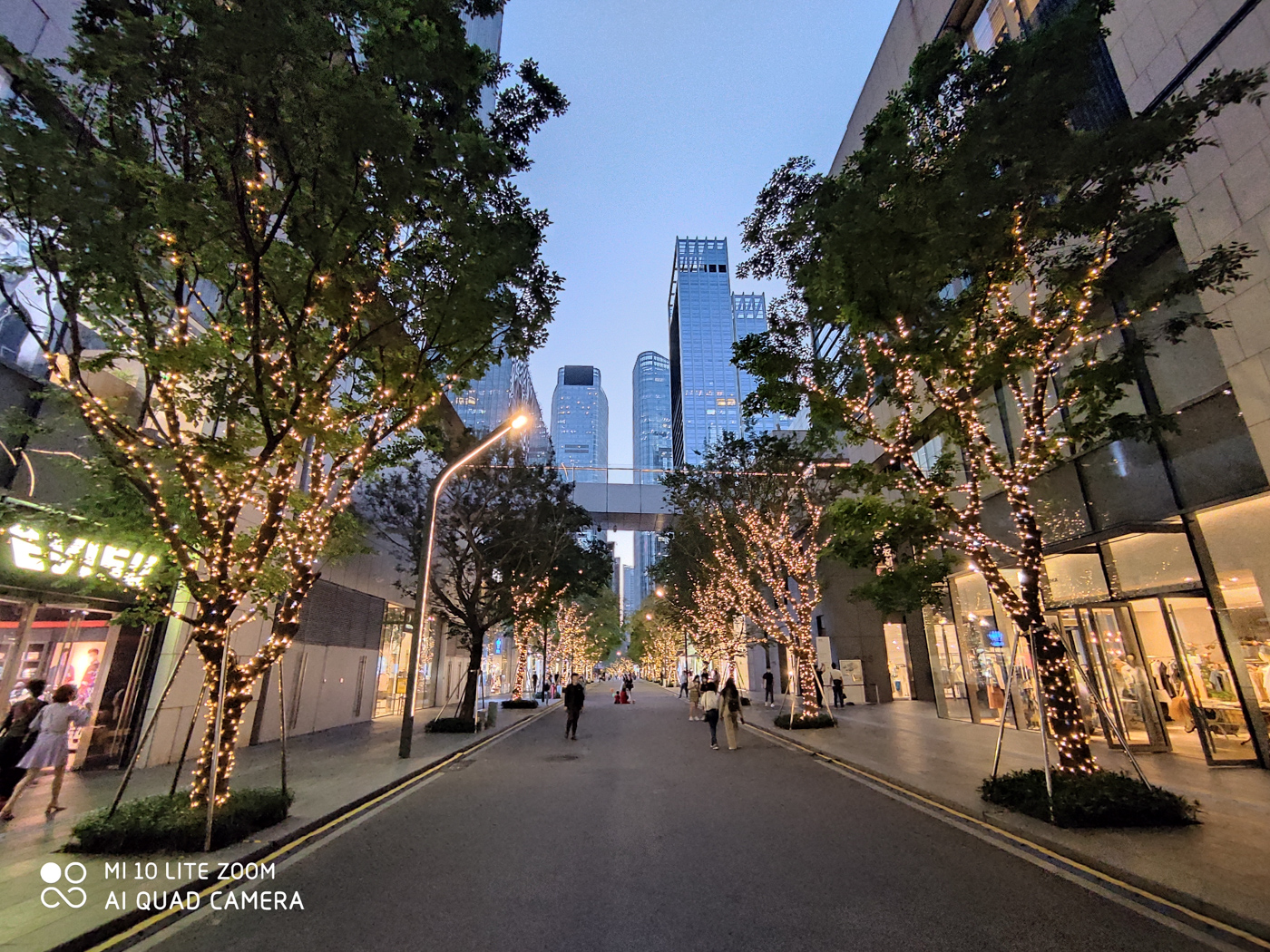 小米10青春版详细测评,小米10青春版测评刺激战场