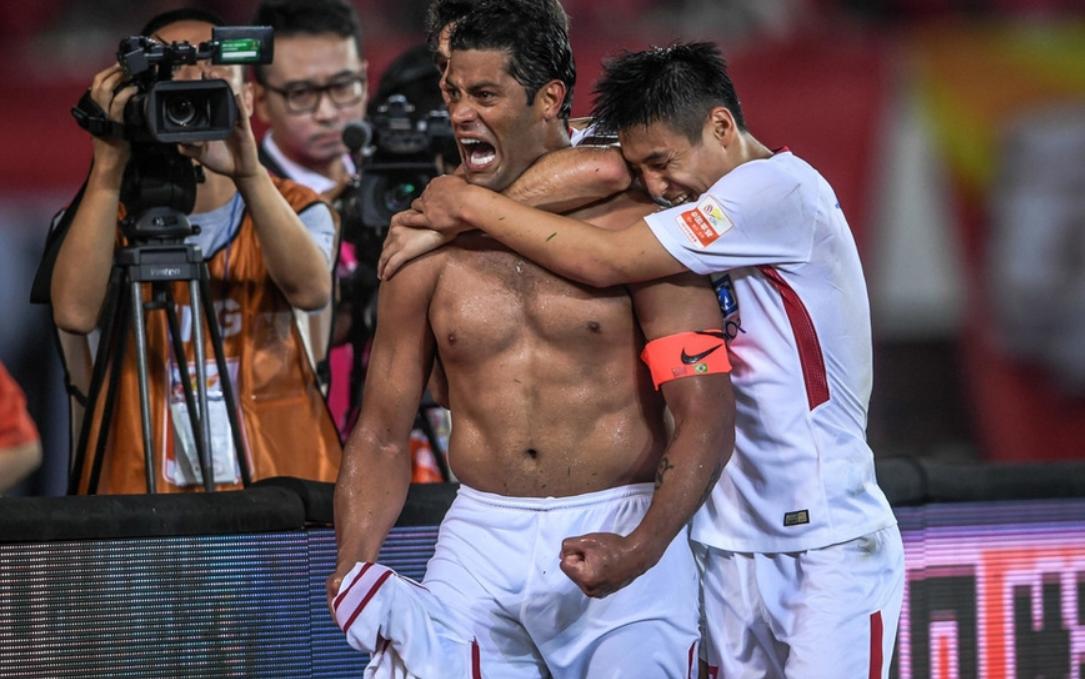 中超现场直播斯威对上港,天空体育直播中超