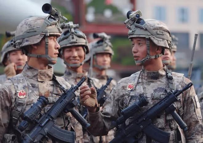 国产最新步枪魔改81式步枪,国产191步枪和西方步枪差距