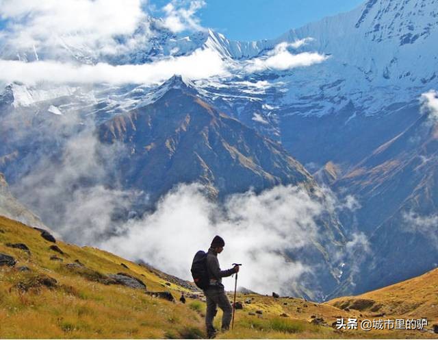 徒步时护膝需要勒得很紧吗,徒步护膝是戴还是不戴