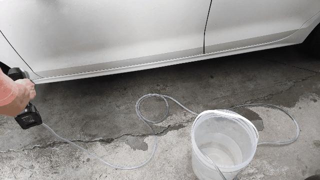 洗车水枪家用体验,绿田锂电高压水枪洗车神器评测