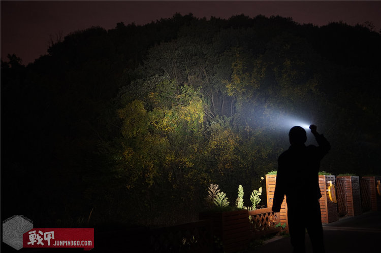 没有硝烟的消杀战疫，FenixLD32UVC手电