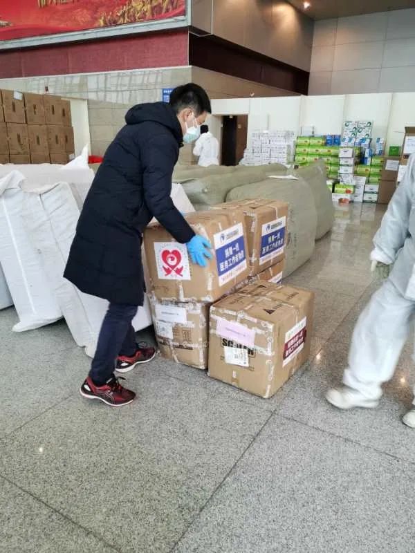 五个奶爸战疫记