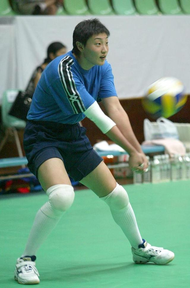 培养首位校园国手获誉“郎平第二”的大连老妹，未来能否接班郎导