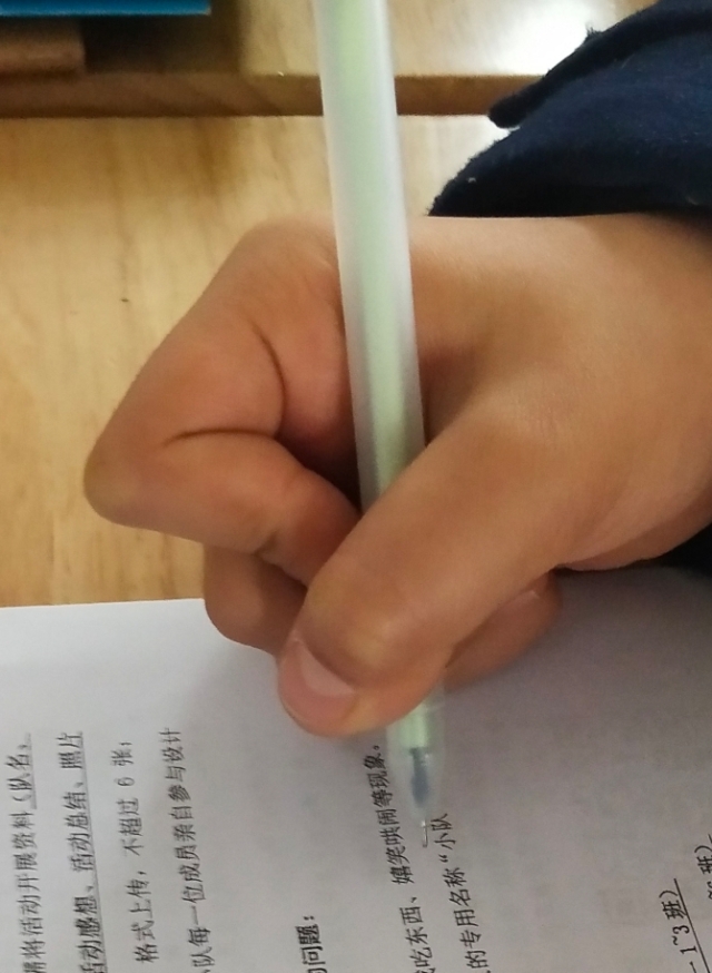 可怜的小手,冬天可怜的小手