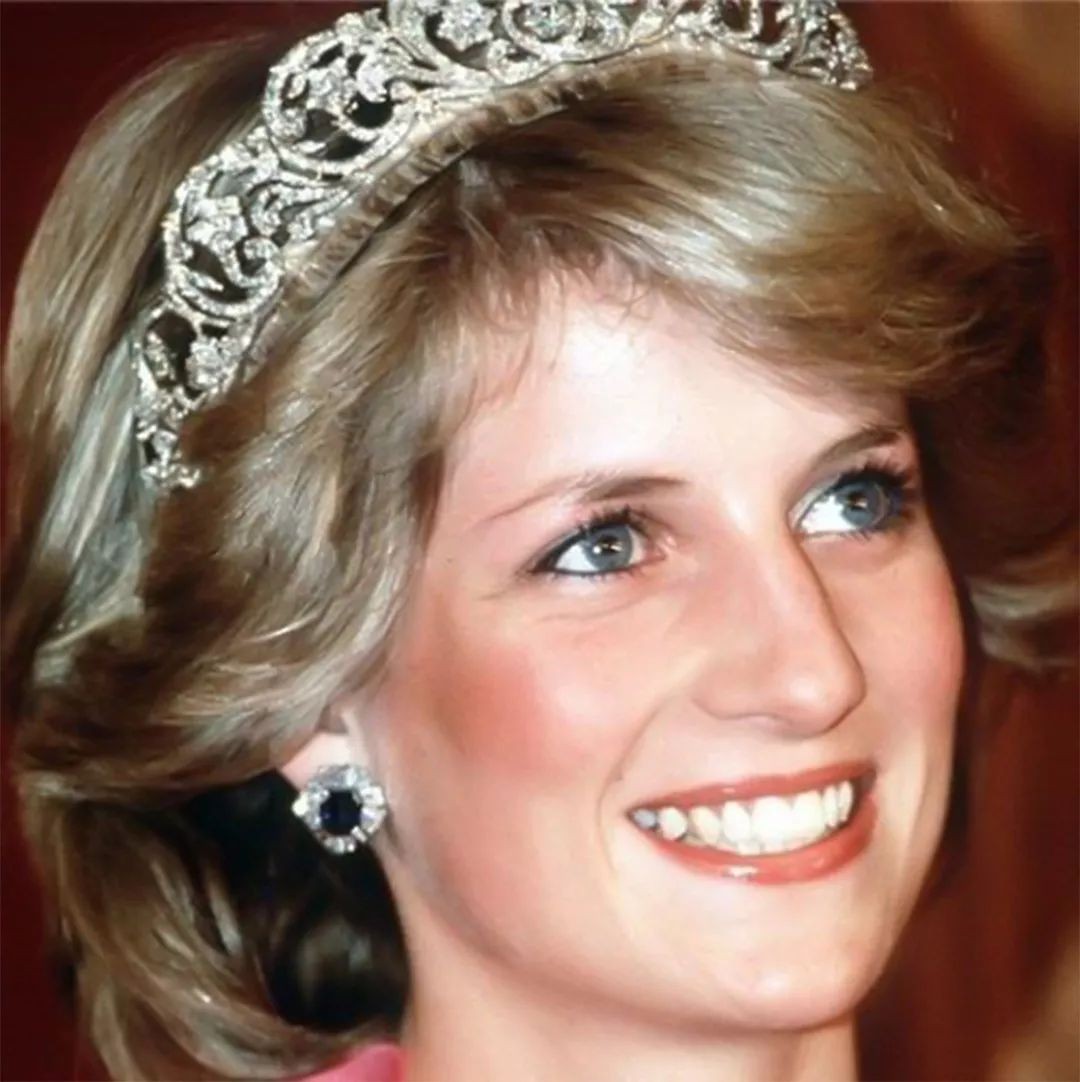 英国王室公主颜值图,英国王室的龅牙都遗传了谁