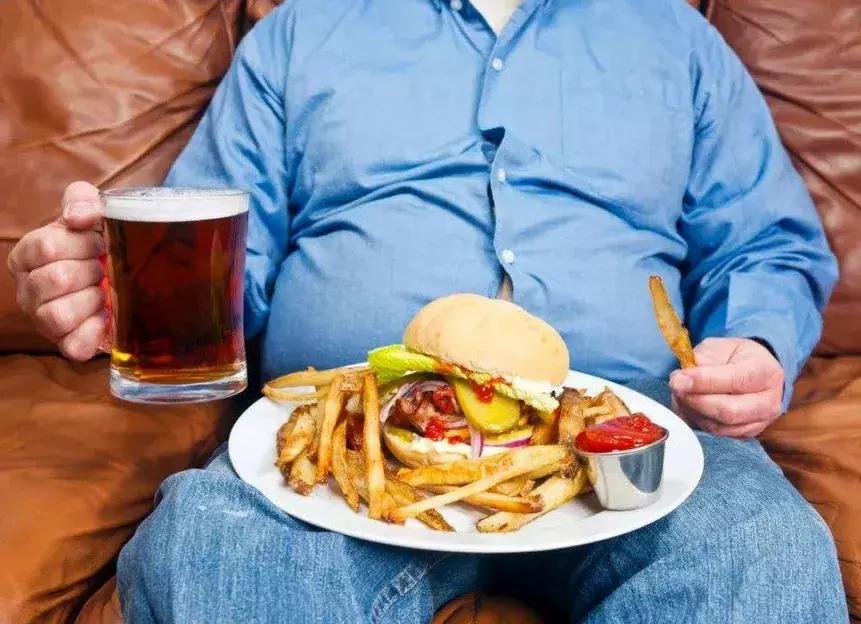 脂肪肝一般按哪个穴位最好,脂肪肝的人可以按脚部哪个穴位