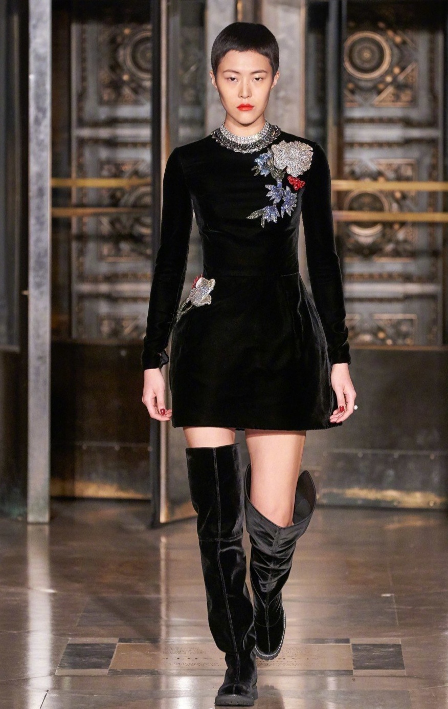 高贵夺目的晚礼服顶配,高贵夺目的晚礼服