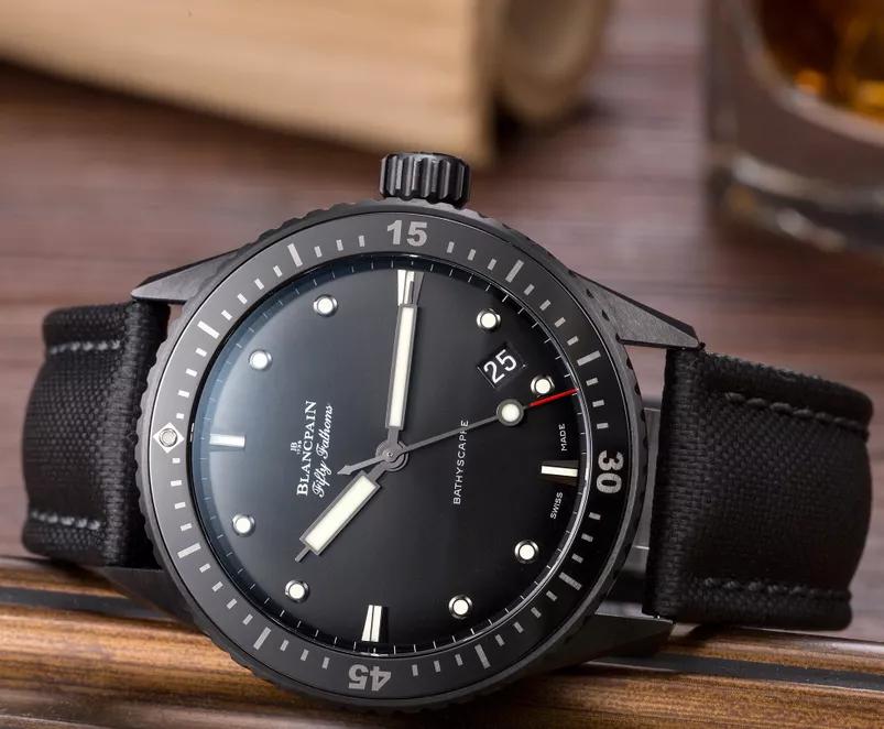 劳力士舒适度最高的表款,劳力士最具代表性的五款腕表