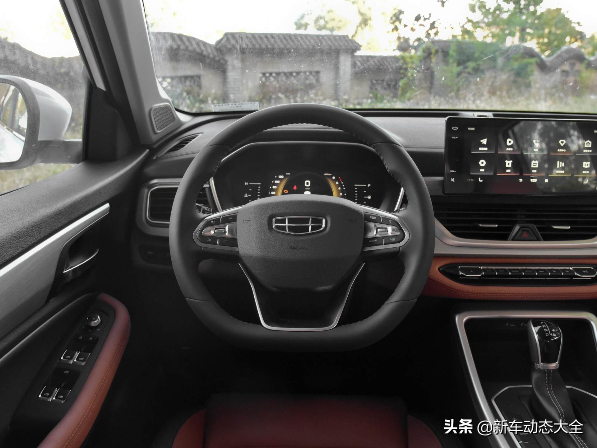 油耗只有6.4L，综合性能不低，空间大保养便宜，实拍远景X6