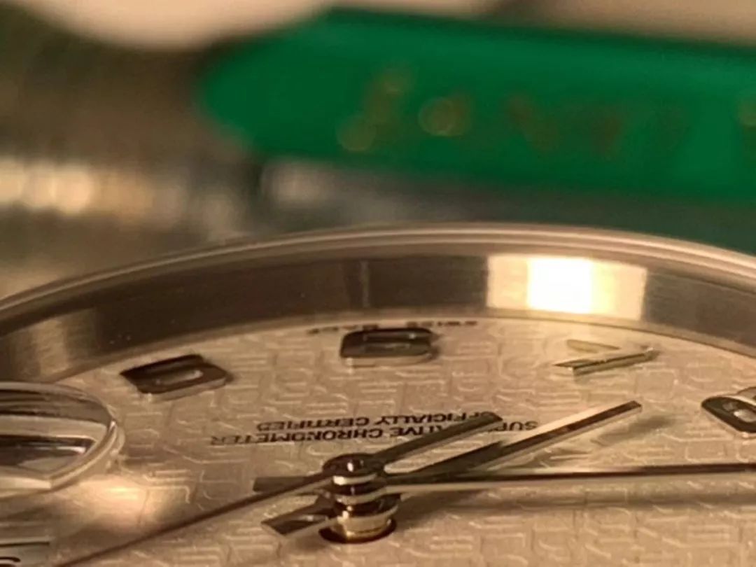 买的二手劳力士可以去劳服保养吗,劳力士专柜把表寄回劳服可靠吗