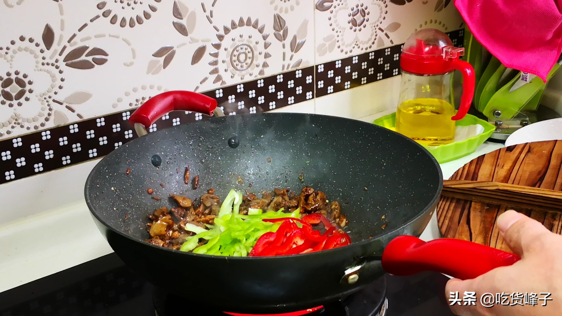 辣炒鸡胗怎么做鸡胗不硬,尖椒炒鸡胗怎么炒又嫩又好吃