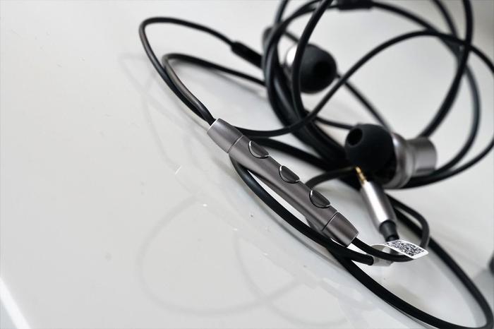 是菜鸡还是战斗机?揭秘在中国爆卖的百元级耳塞们的真面目!