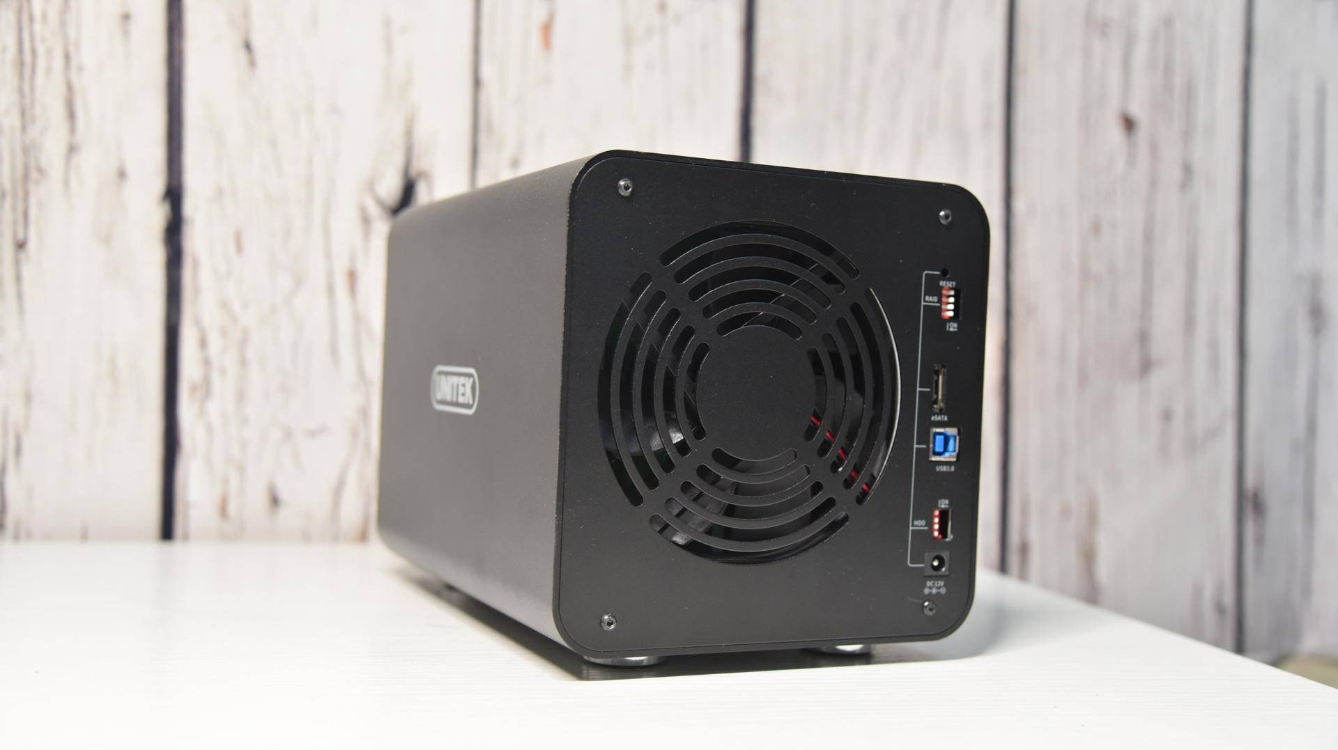 机箱位不够，硬盘柜来凑—优越者四盘位磁盘阵列柜S301A简评