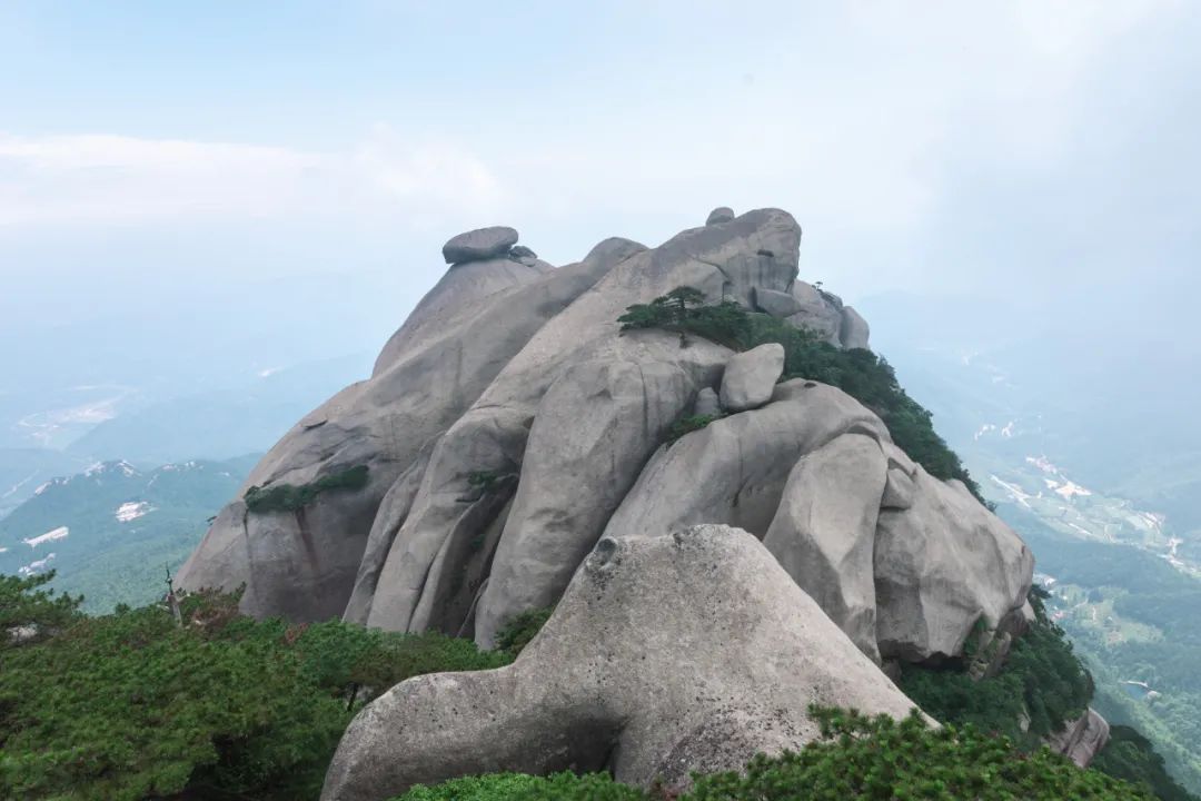 五岳中的南岳位于哪个省,九华山和天柱山哪座更值得游一游