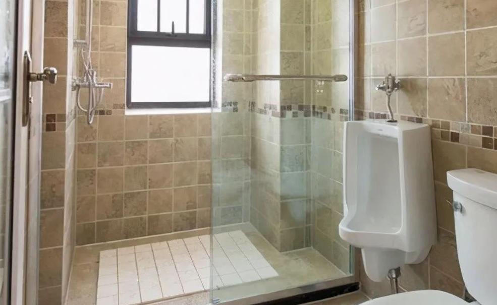 卫生间下水管道如何贴瓷砖视频,卫生间地面贴防滑瓷砖