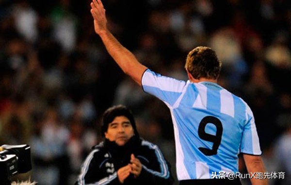 鲁尼曼联队长,梅西齐达内比赛视频