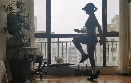 在家运动锻炼身体增强免疫力,疫情居家锻炼小动作