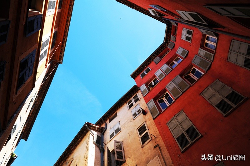 感受法国浪漫的东方韵小镇,邂逅法国最美小镇