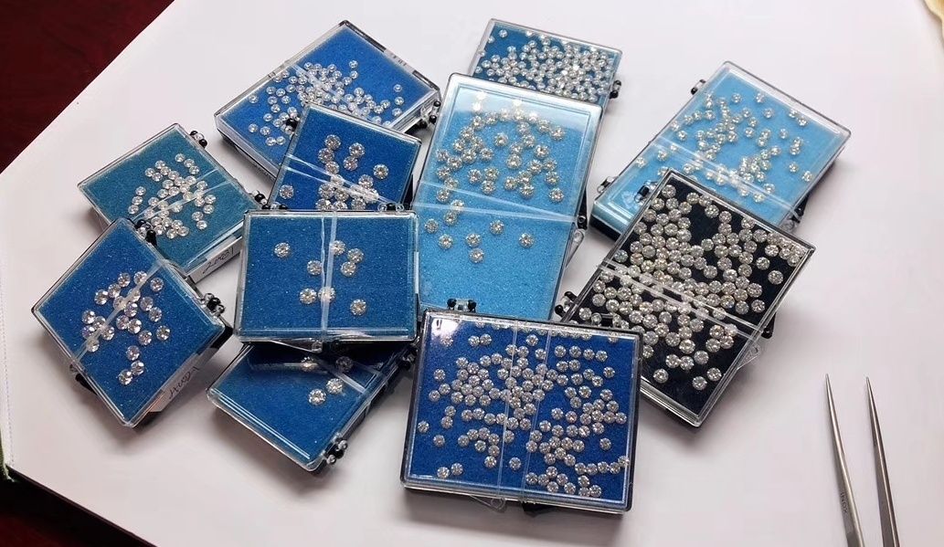 从中国黄金、曼卡龙珠宝上市，探秘珠宝首饰的利润，到底有多大