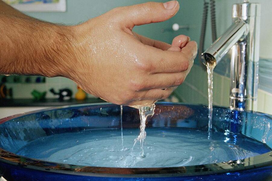 如何防止手冻的小妙招,冬天冻手怎么提前用药预防