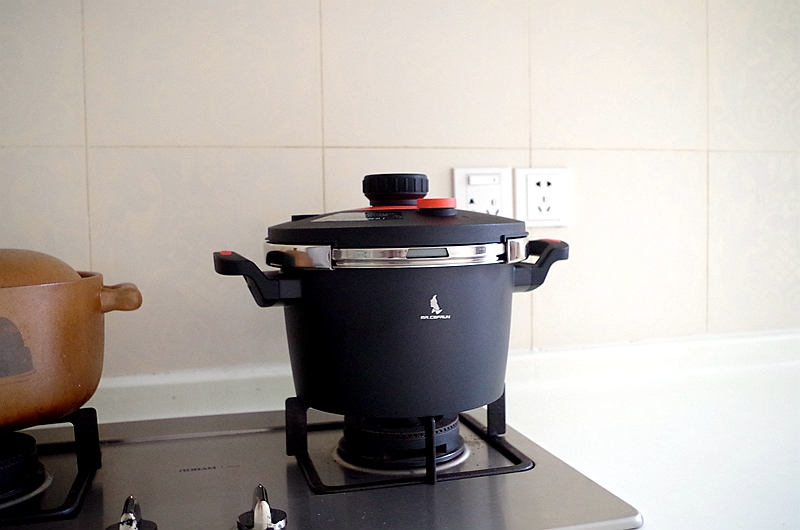 黑科技好物家用高压锅,料理智能高压锅