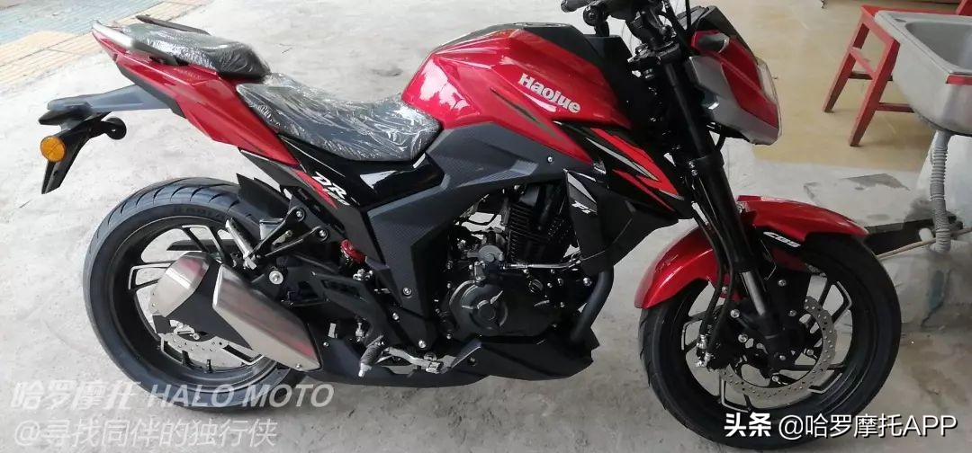 买豪爵送的头盔,买摩托车送的头盔和网上的价格差