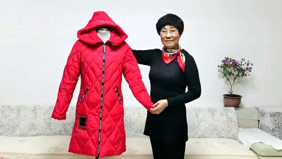 穿红衣服有什么说法,穿红衣服配什么颜色的衣服