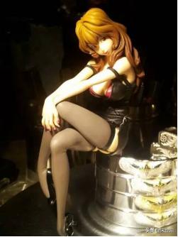 提升格调的日常配饰,小众配饰拯救沉闷穿搭