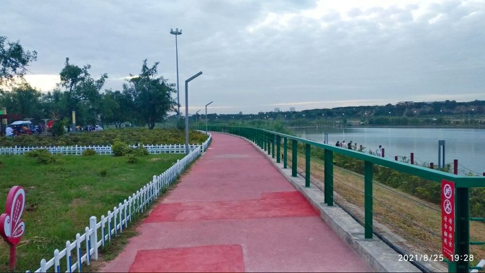 仲秋季，进阎良，三顾石川河